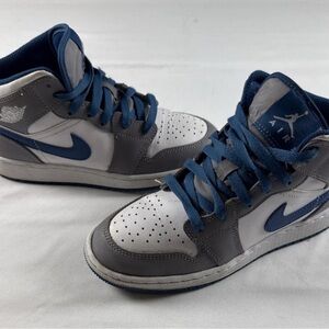 Jordan Air Jordan 1 Boys High Top Sneakers Gray White Blue Leather Upper 4.5Y 6W